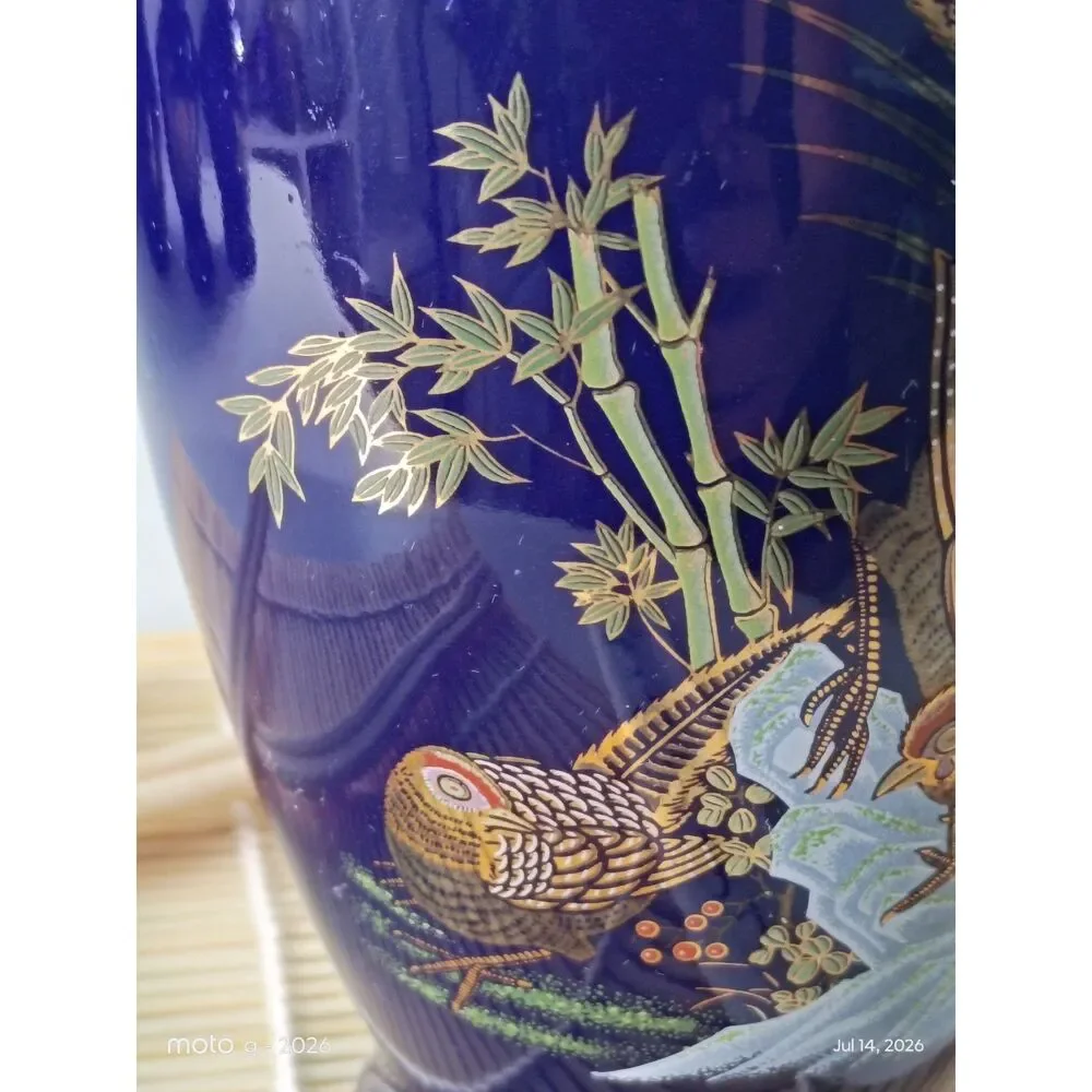 Vintage Cobalt Blue Peacock Flower Vase Gold Trim Japanese Chinoiserie 8